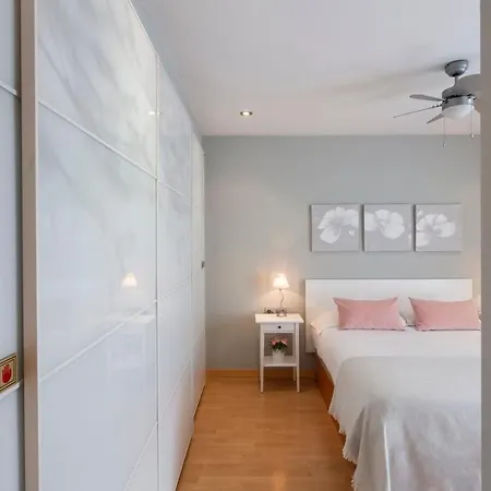 Menendez Pelayo Urban Appartement *